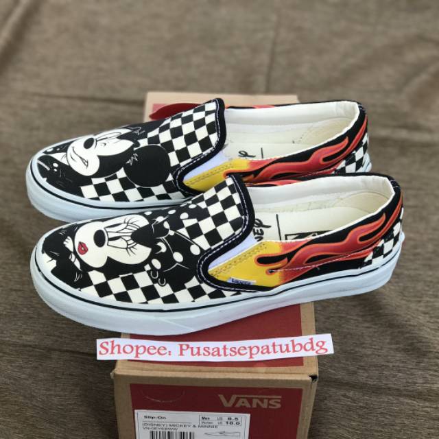 Mickey and minnie store slip on vans