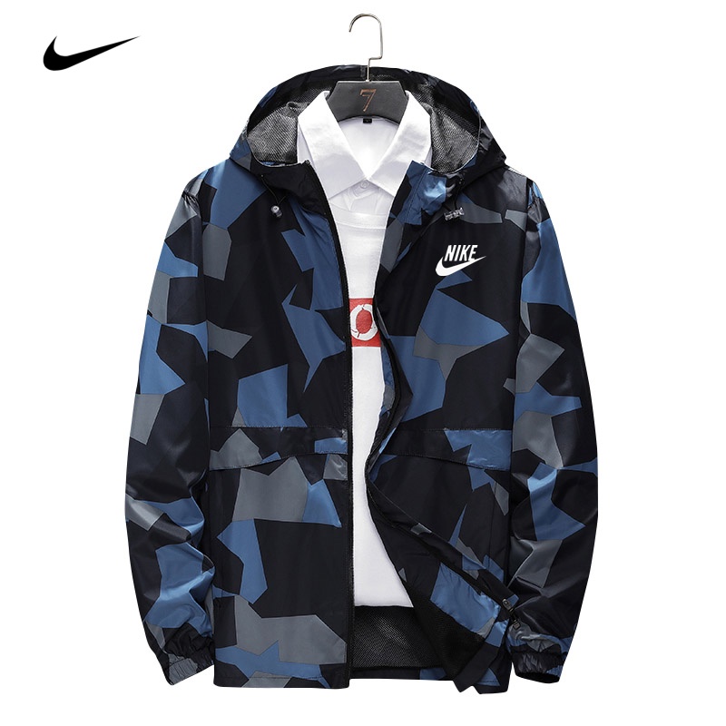 Nike camo discount windbreaker jacket mens