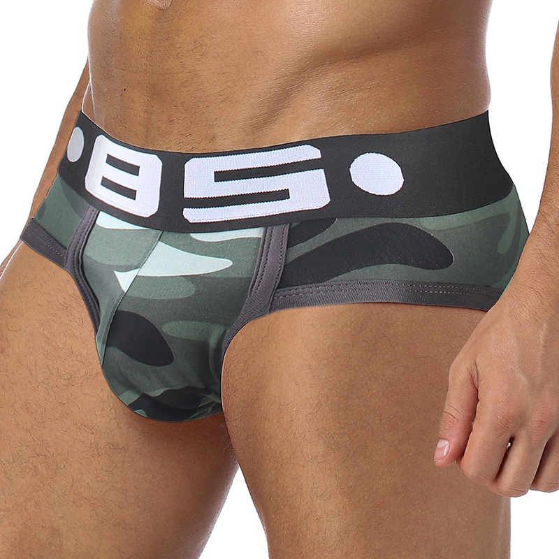 Hombre gay en fashion boxer