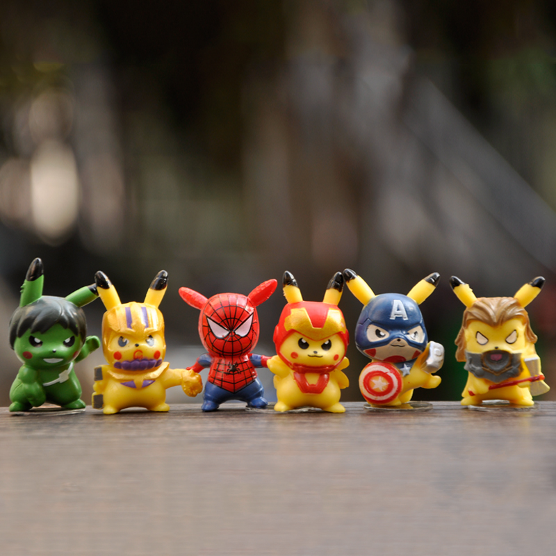TAKARA TOMY-figuras de PVC de Pokemon Pikachu nuevo Spiderman Marvel  vengadores figura de acción mod zhangyuxiang LED