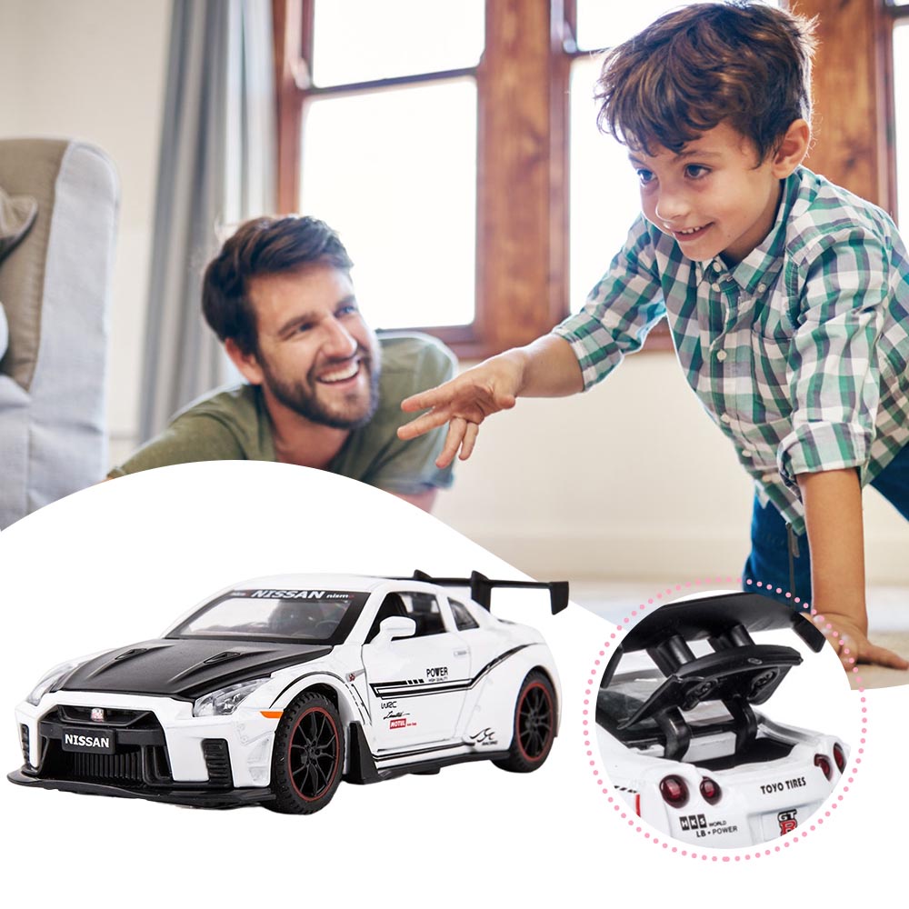 Nissan GTR R35 Modelo De Coche Con Puerta Ligera Y Abierta Vehículo De