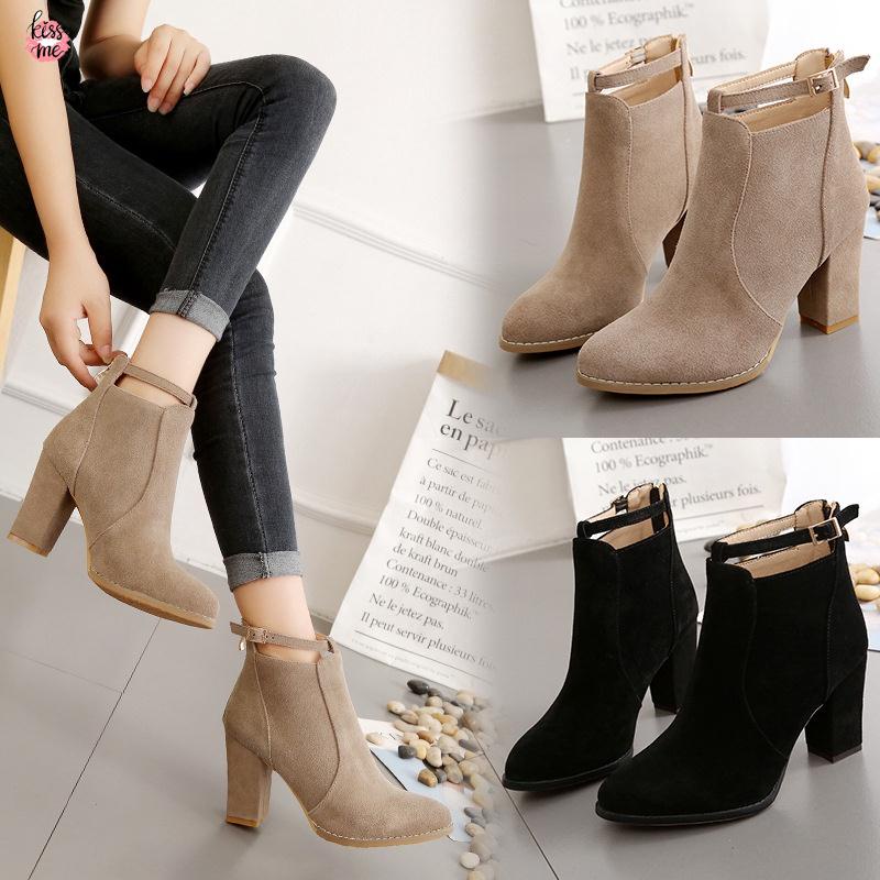 Botas tacon grueso de moda hot sale