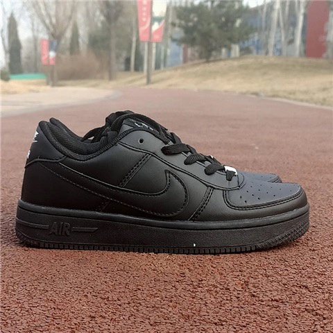 Nike low casual shoes clearance