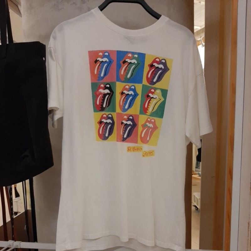 Pull and bear discount camiseta rolling stones