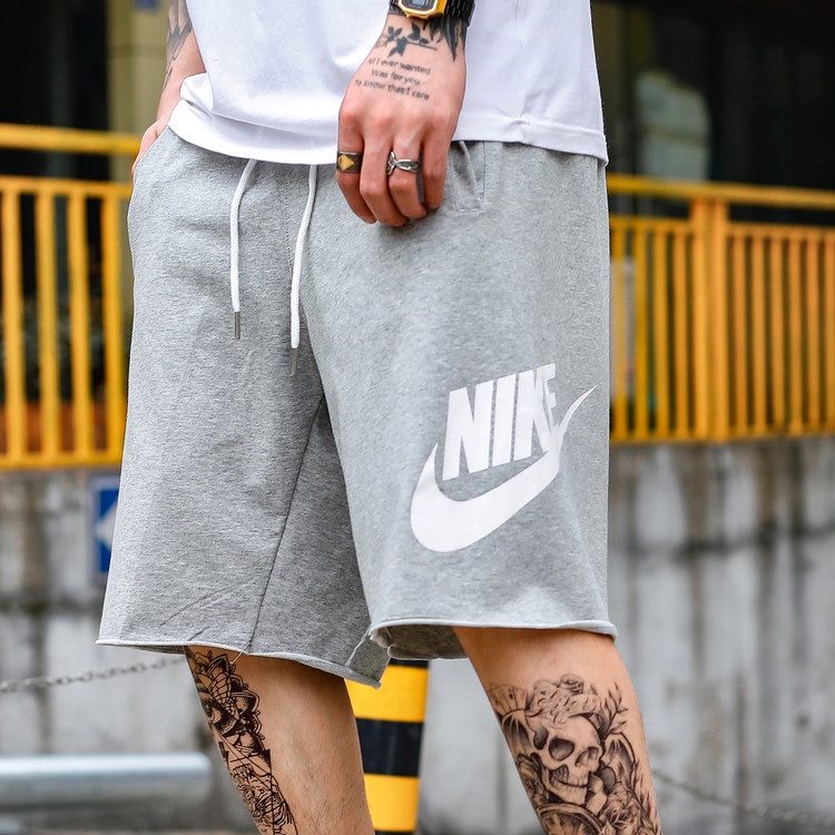 Nike pantalones cortos de los hombres de verano suelto Casual gran gancho logotipo de impresion deportes de cinco puntos pantalones femeninos amantes salvaje correr baloncesto pantalones Shopee Mexico