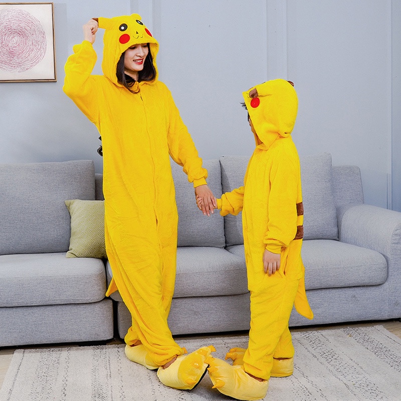 Pijamas de discount pikachu para mujer