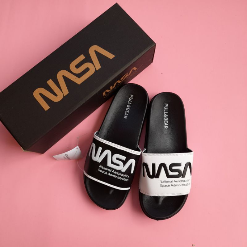 Sandalias Nasa x PULL BEAR negro blanco UNISEX