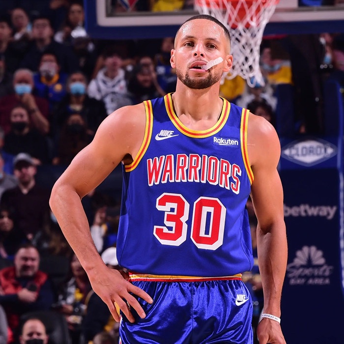 Stephen Curry # 30 Golden State Warriors Performance NBA Player Nombre y  Número, Playera, Azul Marino, Mediano : : Deportes y Aire Libre