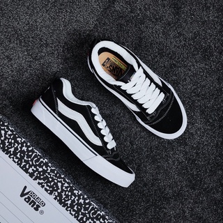 Zapatos vans blanco 2024 con negro grande