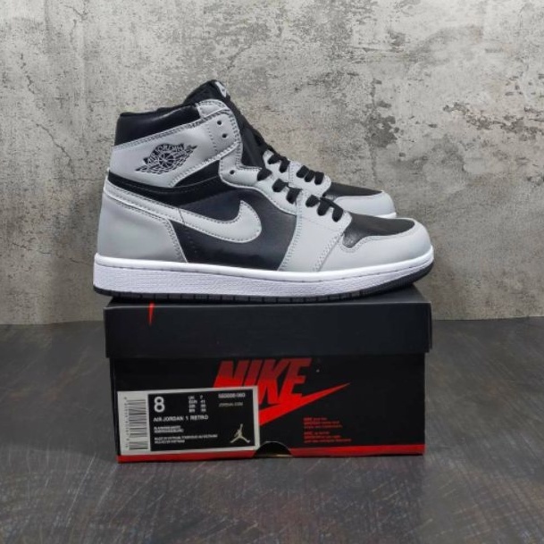 Nike Air Jordan 1 Retro High negro gris