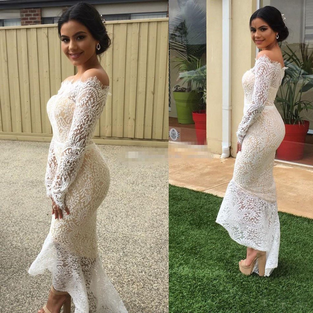 Hermosa Sexy Mujer Modelo Novia Vestido Blanco Largo De Seda Y Encaje Boda  Vestido De Moda Esponsal Maquillaje Brillante Peinado R Imagen de archivo -  Imagen de prometido, muchacha: 205017923