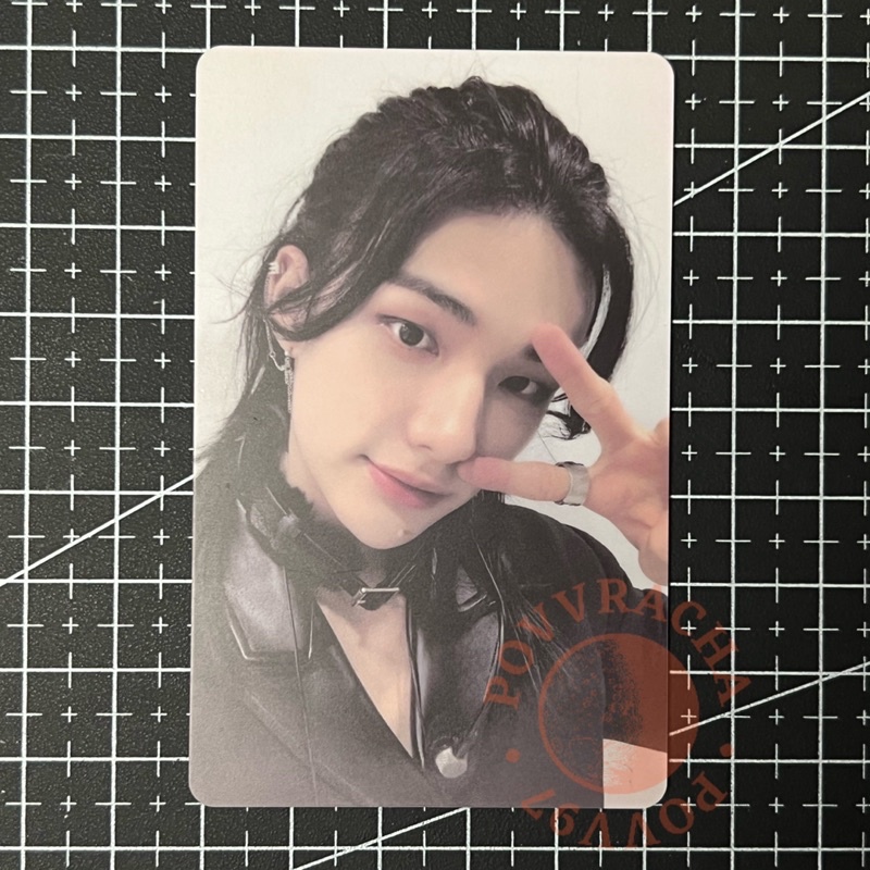 Stray Kids top NOEASY Soundwave Lucky Draw PC Hyunjin