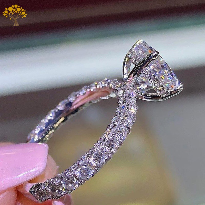 Anillo de plata con diamante hot sale