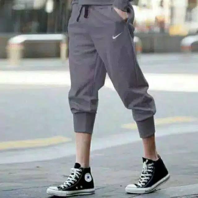 4 Pantalones Jogger 3