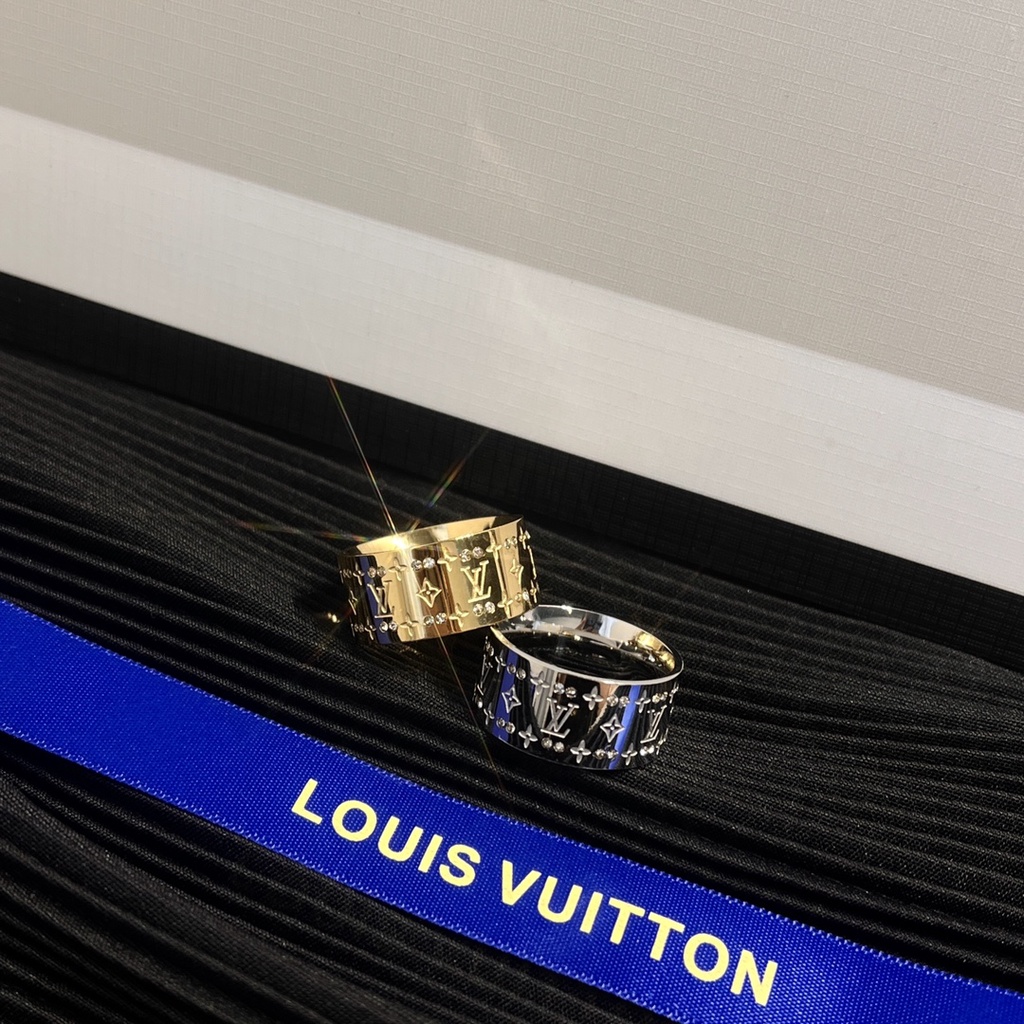 Louis Vuitton Anillo Para Las Mujeres Fresco Simple Estilo Coreano Letra LV  Dedo Anillos Pareja Versátil Creativo Oro Plata 925 Cincin Accesorios De