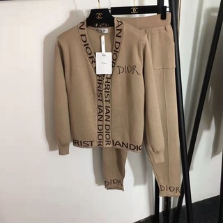 Louis Vuitton Europa Estilo Alta Versión Para Mujer Casual Deportes lv De  Dos Piezas Conjuntos De Manga Larga Cuello En V Cardigan Tops + Mostrar