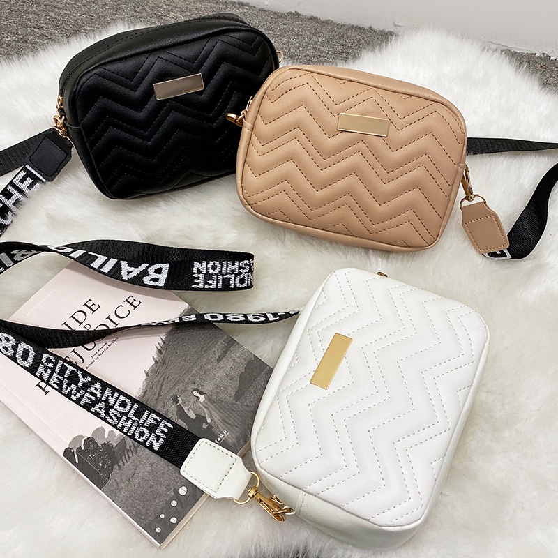 Men's New V-pattern Fashion Embroidery Single Shoulder Crossbody Bag, New  Wave Pattern Colorful Ribbon Crossbody Camera Bag, Belt Square Leisure  Small Bag - Temu