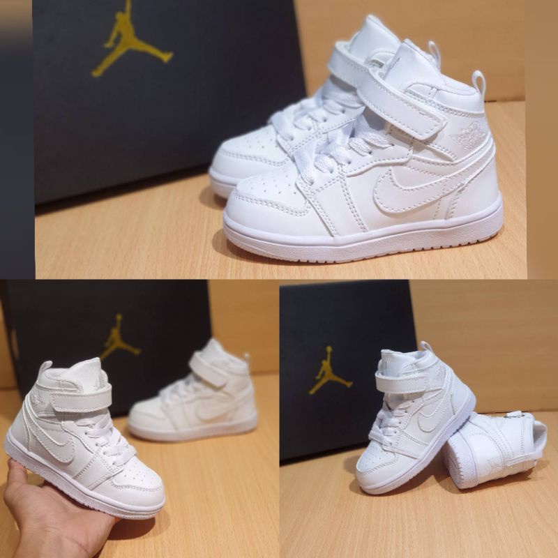 Tenis jordan discount para niño blancos