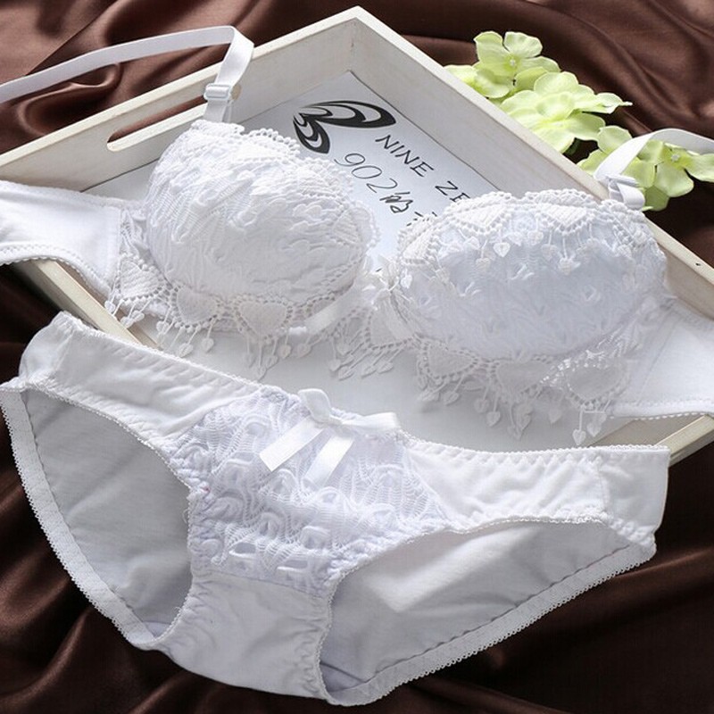 thumbnail image 1 of Conjunto De Sujetador Push Up Para Mujer/Con Aros De Encaje Floral, 1 of 5