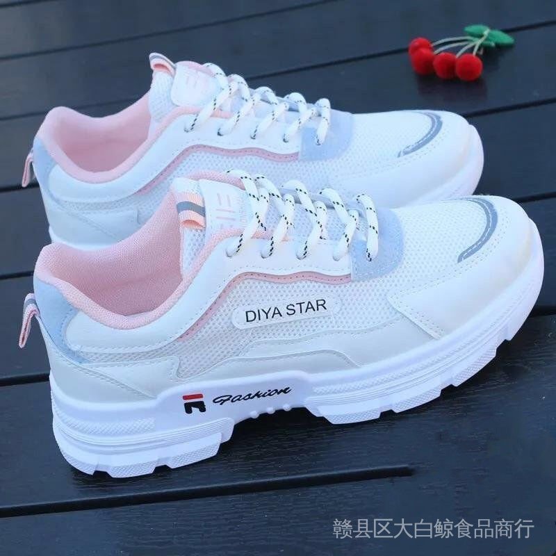 Zapatos blancos para mujer zapatos netos aumentados en el modelo oto o 2021 zapatillas de deporte transpirables casuales para mujer