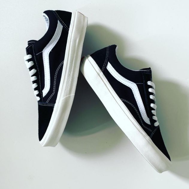 Harga vans old store skool black white