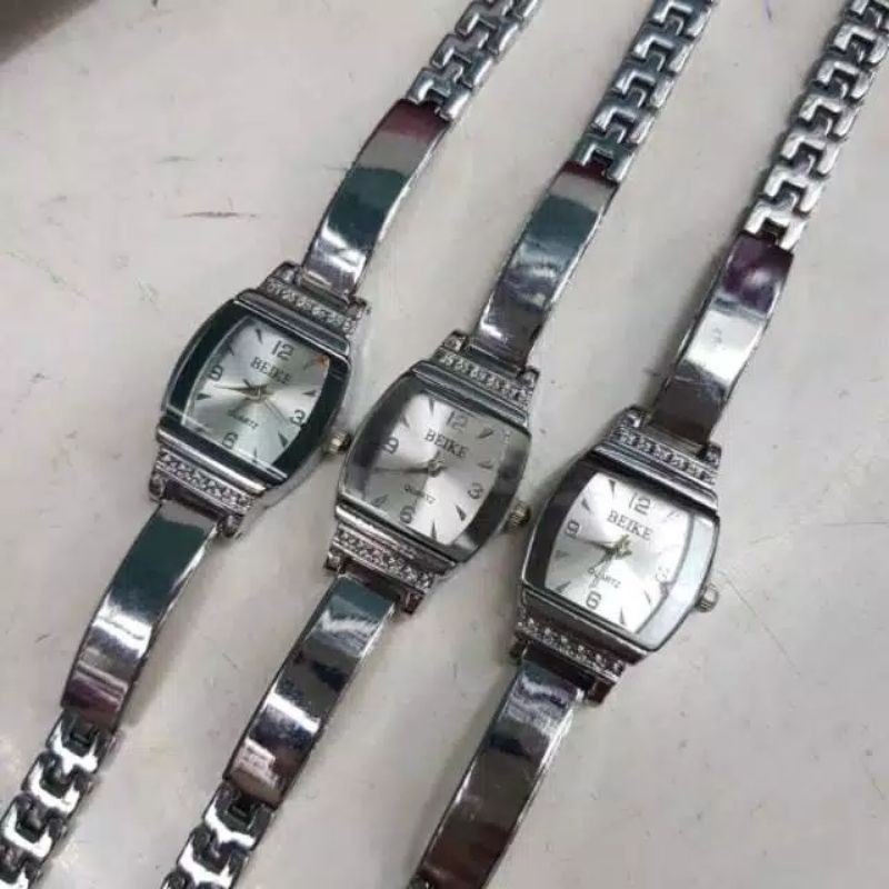 Reloj beike quartz discount mujer