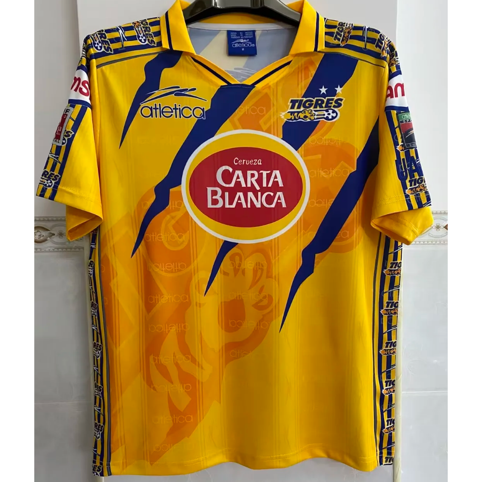 Todas las camisas de tigres sale