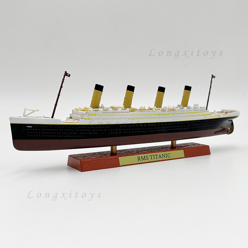 Titanic diecast hot sale
