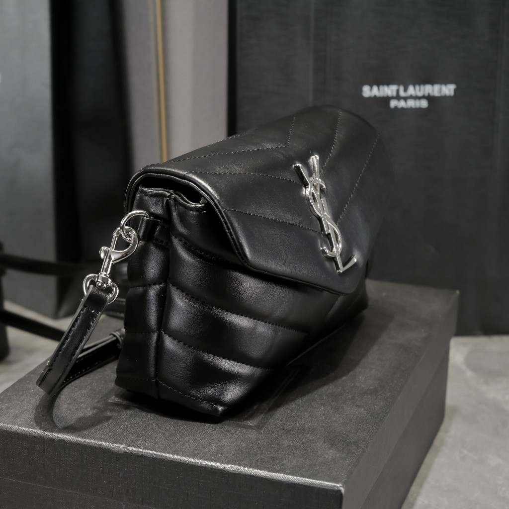 Mini bag ysl hotsell