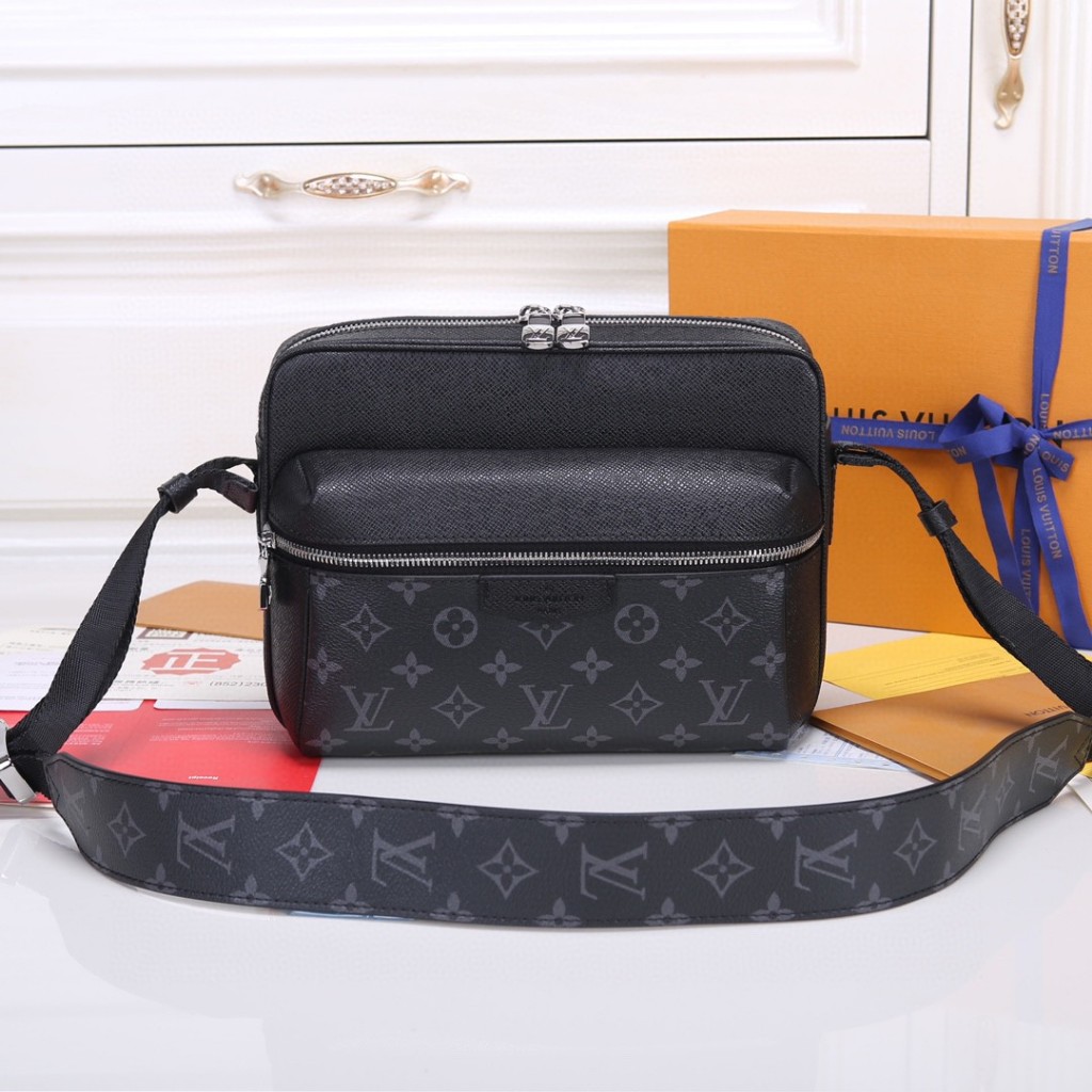 Bolso de louis shops vuitton hombre