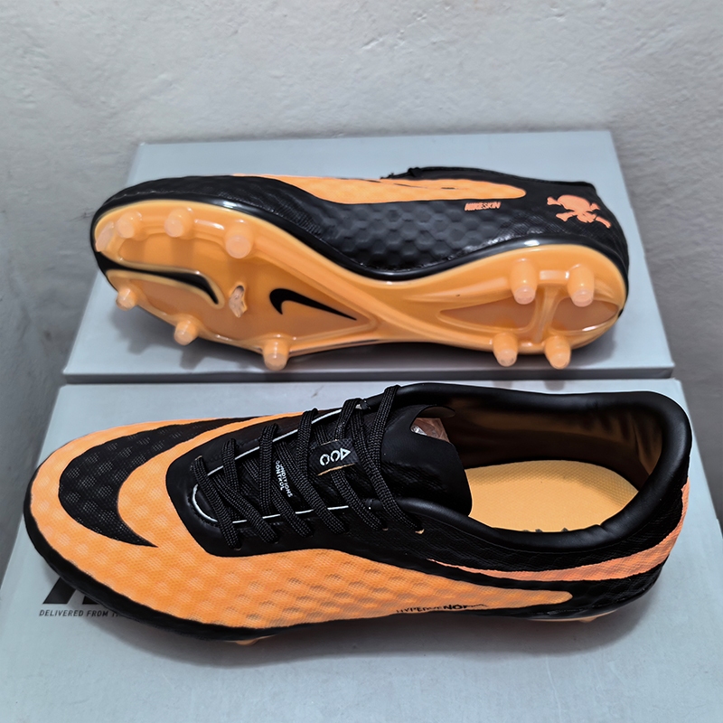 Hypervenom phantom fg Football Shoes Poison Bee First Generation