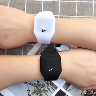 local Mediana bombilla Digital Impermeable LED Nike Reloj Electrónico Estudiante Ocio Simple  Hombre Deportes | Shopee México
