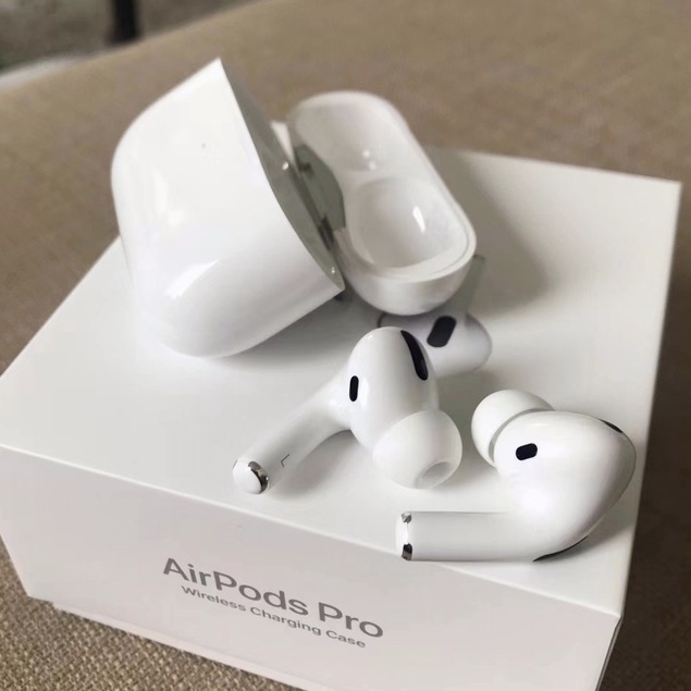 Caja De Embalaje Con Caja De Carga De Apple AirPods Pro Fotografía