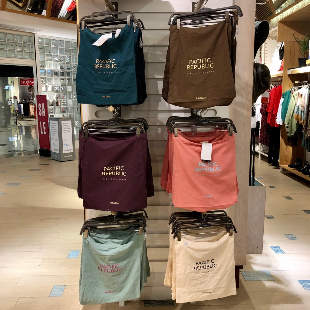 Bolsa tela discount pull and bear