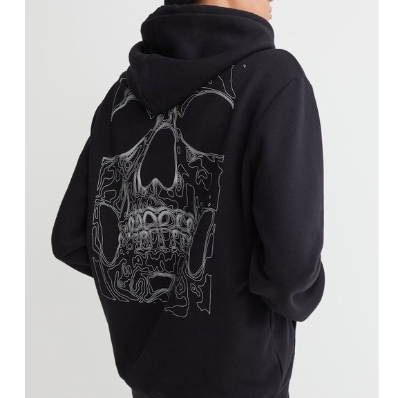 Chamarra con capucha H&M hnm rasgado entre calavera Original