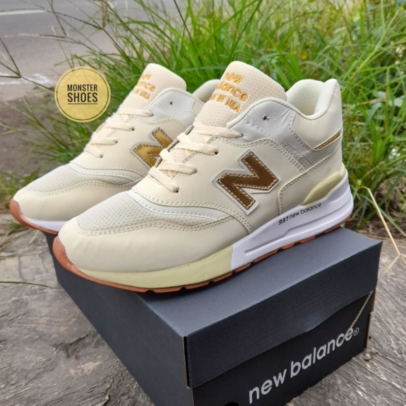 New balance mujer crema sale