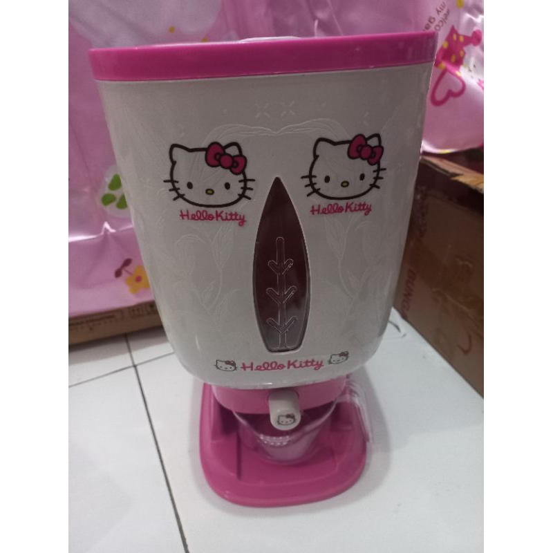 Cafetera Hello Kitty de 12 Tazas Rosa