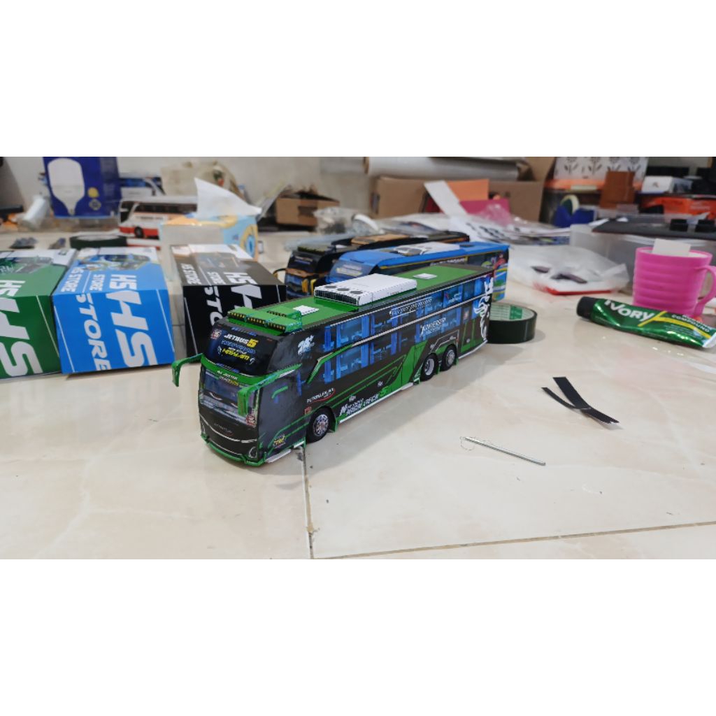 Escala De bus Miniatura papercraft 43 Príncipe fajar hisyam ...