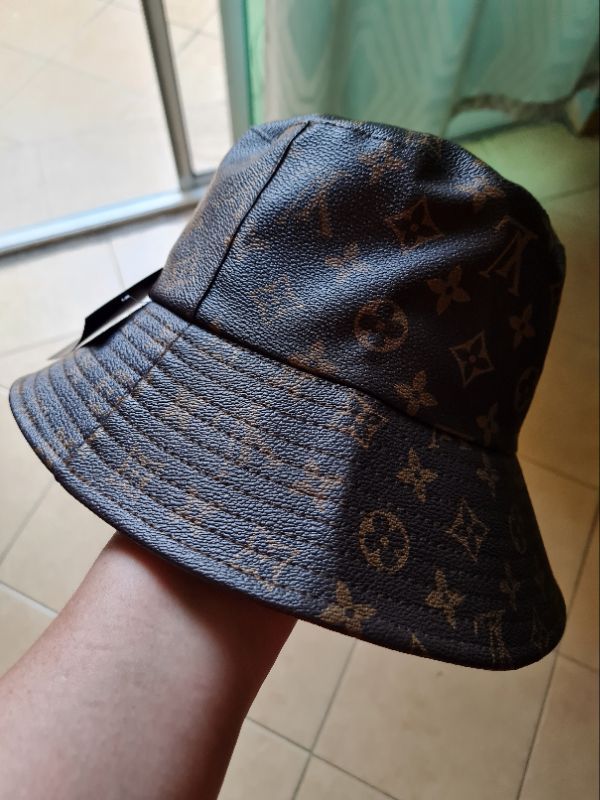 Louis Vuitton, el mismo sombrero de pescador clásico de estilo británico,  moda retro, salvaje, informal, cuenco, sombrero, protector solar al aire