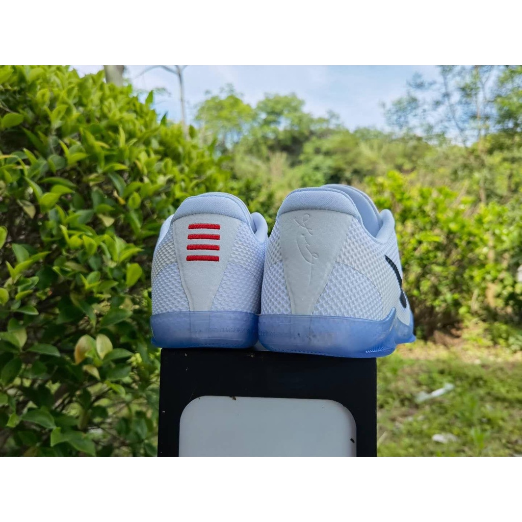 Nike kobe 11 em low fundamental deals