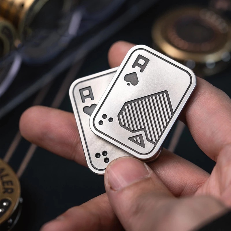 Shuffle EDC AA KK Lucky Poker Moneda Antiestrés Texas Holdem Oficina ...