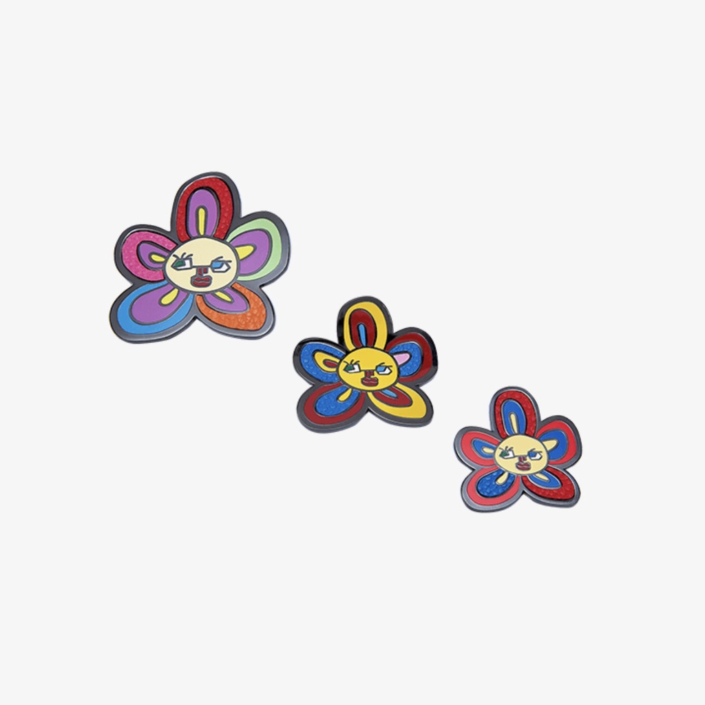 アイドルグッズ V BROOCH SET FACES Artist-made Collection V- Brooch Set (Faces) | Kgifts.shop