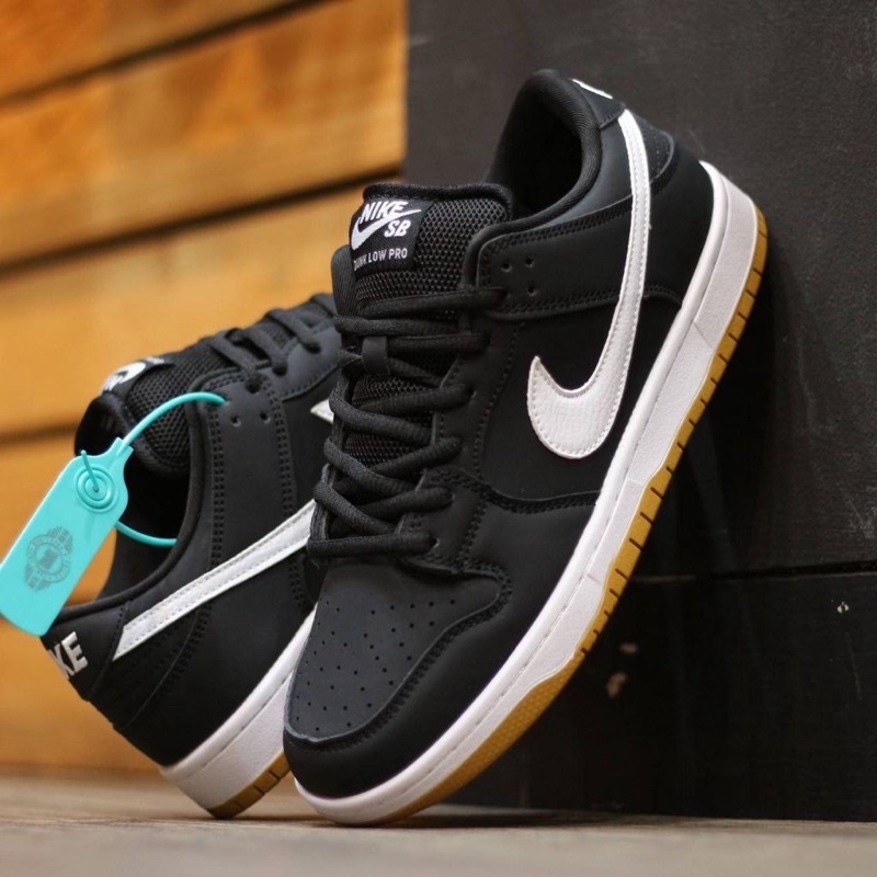 NIKE SB DUNK LOW PRO Black White GUMSOLE PREMIUM