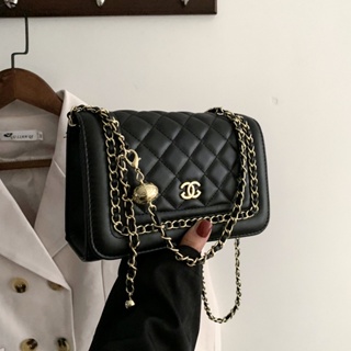 Bolsos tipo best sale chanel con cadena