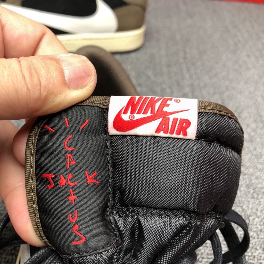 TRAVIS SCOTT X AIR JORDAN 1 LOW OG TS SP Marron AJ1 NIKE Zapatos KASUT