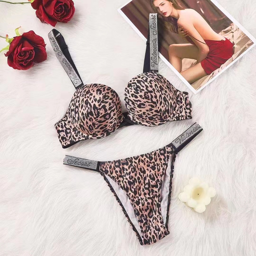 thumbnail image 1 of Ajustable Sujetador Conjunto De Diamantes De Imitación De Lentejuelas Lencería sexy glitter Transpirable push-up De Las Mujeres De Impresión De Letras, 1 of 5
