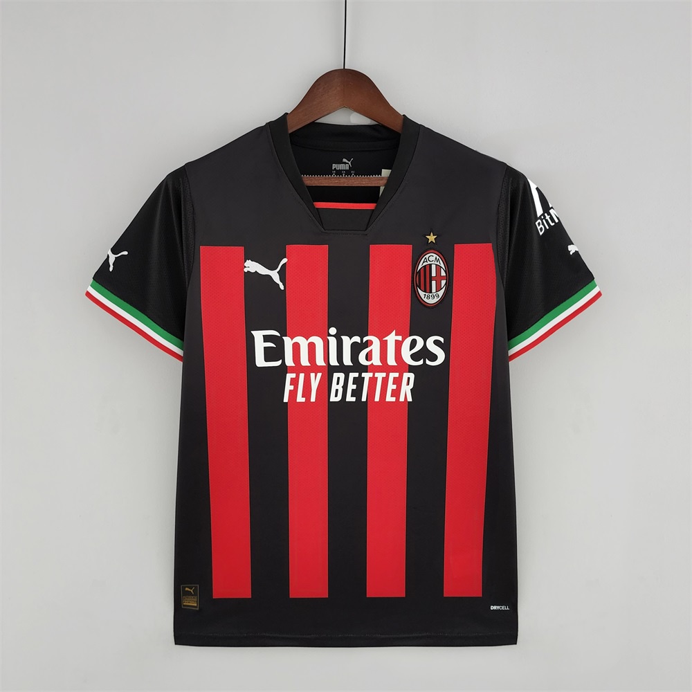 Milan camiseta store