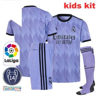 Camiseta Real Madrid Segunda Equipación 2022/2023 Niño Kit