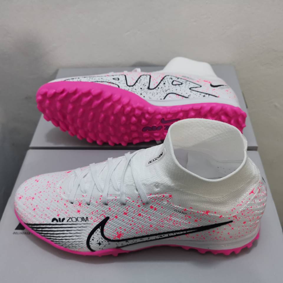 Tenis nike fútbol online rápido