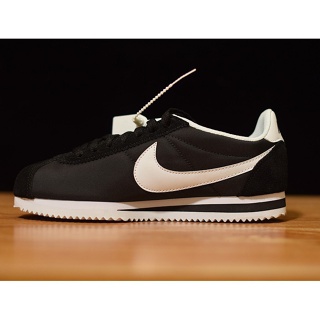 Harga cheap nike cortez